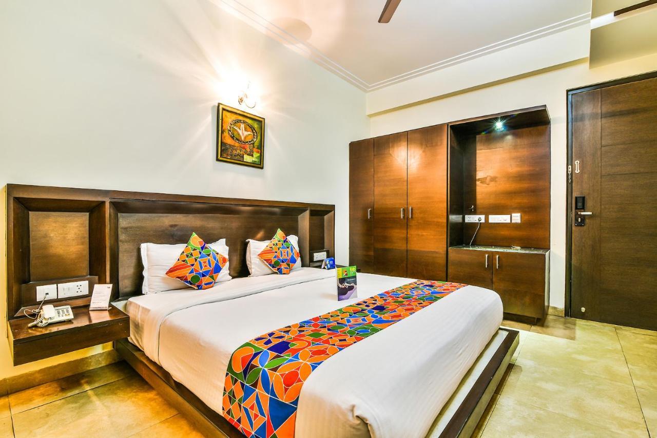 غورغاون Fabhotel Oasis Dlf Phase 3 المظهر الخارجي الصورة