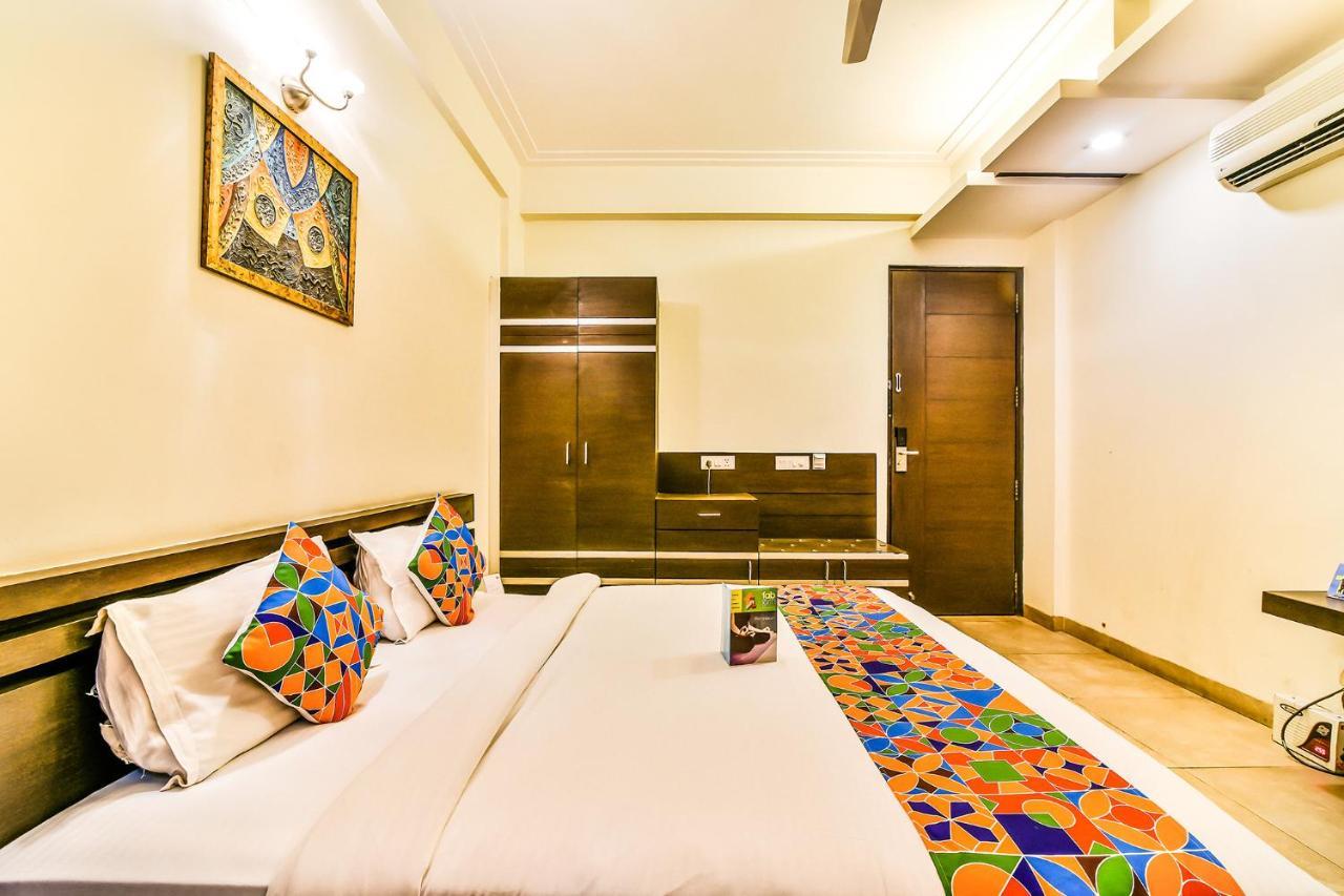 غورغاون Fabhotel Oasis Dlf Phase 3 المظهر الخارجي الصورة