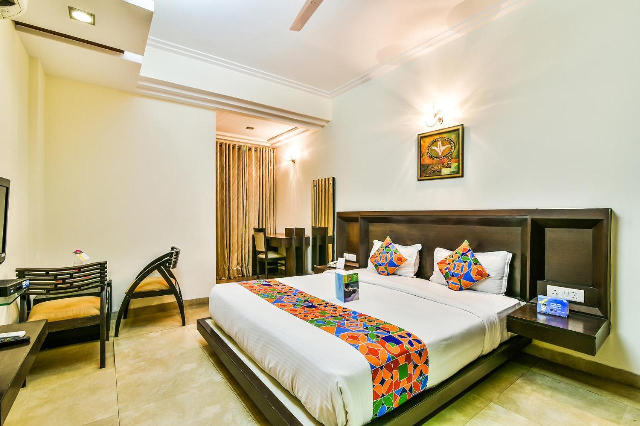 غورغاون Fabhotel Oasis Dlf Phase 3 المظهر الخارجي الصورة